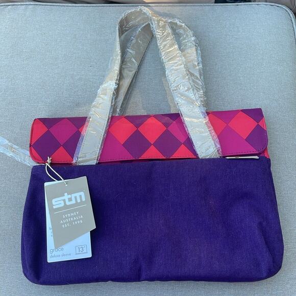 STM purple pink "GRACE" deluxe laptop sleeve bag NEW (fits 13 inch screen) - Picture 2 of 9